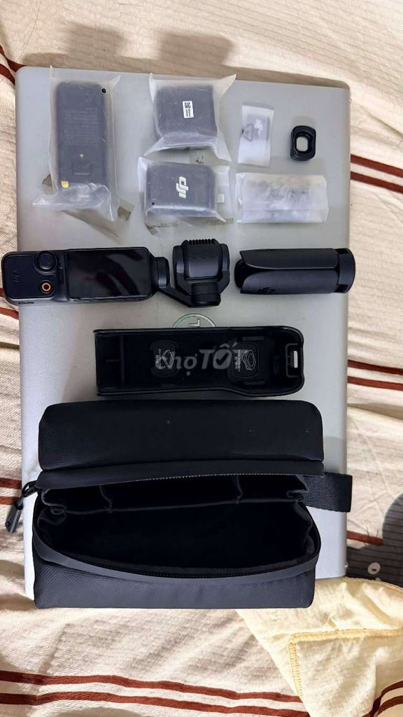 Máy quay phim DJI Pocket 3 Pro Đen Như mới. Mua bán Máy ảnh, Máy quay tại Quận Liên Chiểu Đà Nẵng được đăng bởi Nguyễn Bình hình 1