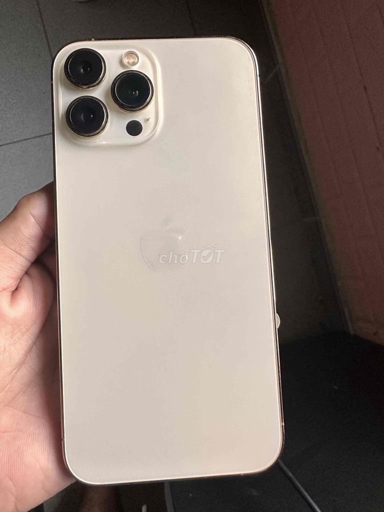 Apple iPhone 13 Pro Max 128GB Vàng. Mua bán Điện thoại tại Quận Cẩm Lệ Đà Nẵng được đăng bởi Quoc hình 1