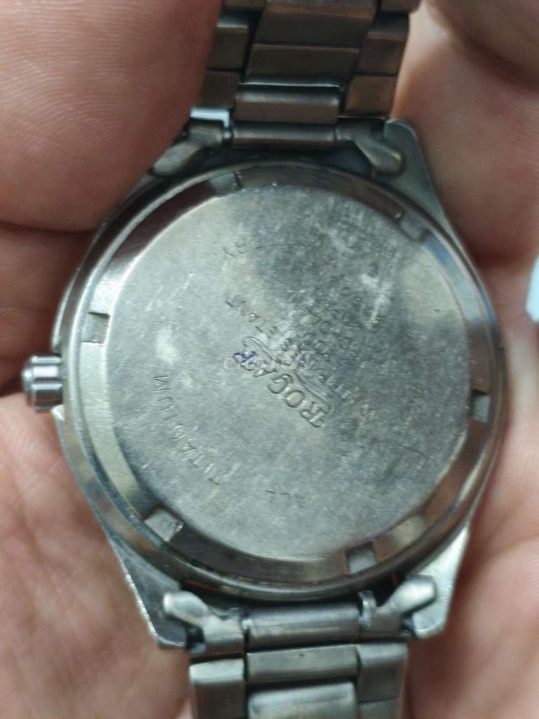 Đồng hồ Nhật 38mm,Titanium,lịch,đáy xoáy.Kính chầy. Mua bán Đồng hồ tại Thành phố Huế Thừa Thiên Huế được đăng bởi Shop LucyHoang hình 3