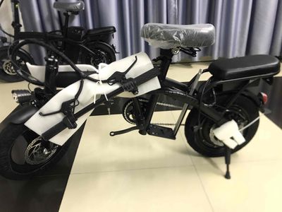 Dư nhượng lại e xe điện thời trang 2 yên nhỏ gọn. Mua bán Xe điện tại Quận Hải Châu Đà Nẵng được đăng bởi  Phong Việt