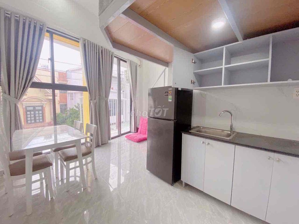 Phòng Duplex Ban Công 30m2 - Full NT- Gần Cầu Vượt Nguyễn kiệm