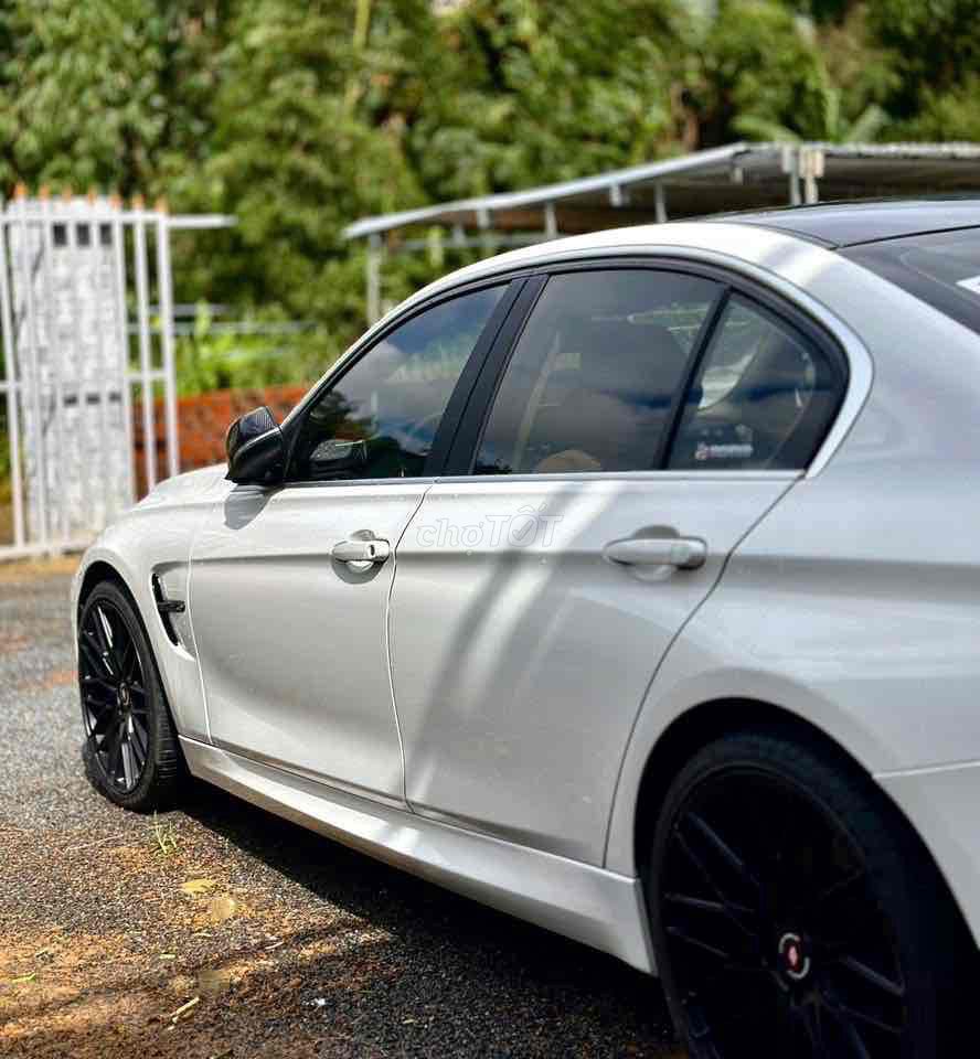 BMW 3 Series 2015 320i - 90000 km. Mua bán Ô tô tại Quận 12 Tp Hồ Chí Minh được đăng bởi Nguyễn Thị Hồng Tươi hình 8