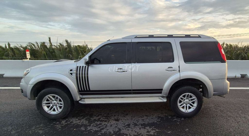 2011 2.6L 4x4 MT - 135 km. Mua bán Ô tô tại Quận 1 Tp Hồ Chí Minh được đăng bởi Khoi Le hình 4