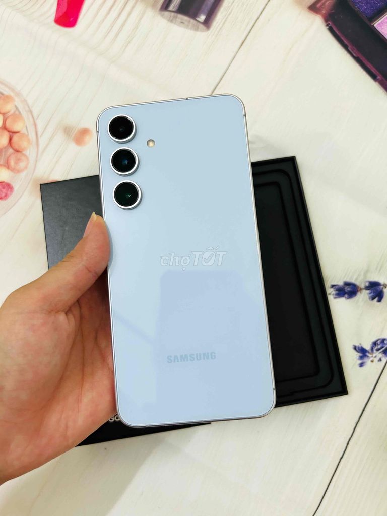 Samsung Galaxy S24 FE Xanh nhạt full box đẹp. Mua bán Điện thoại tại Thành phố Huế Thừa Thiên Huế được đăng bởi Chuyên Hàng Công Ty hình 1
