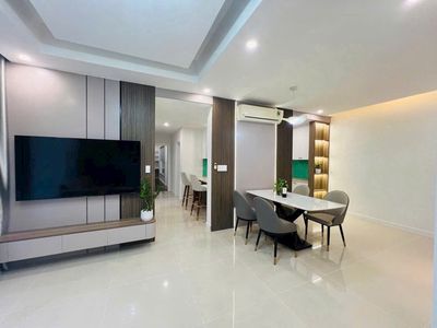 Bán căn  Star Hill, PMH, Q7. bán nhà tặng oxe. Mua bán căn hộ/chung cư tại Quận 7 Tp Hồ Chí Minh được đăng bởi Mrs Nga Nhà Đất Q7 Phú Mỹ Hưng 