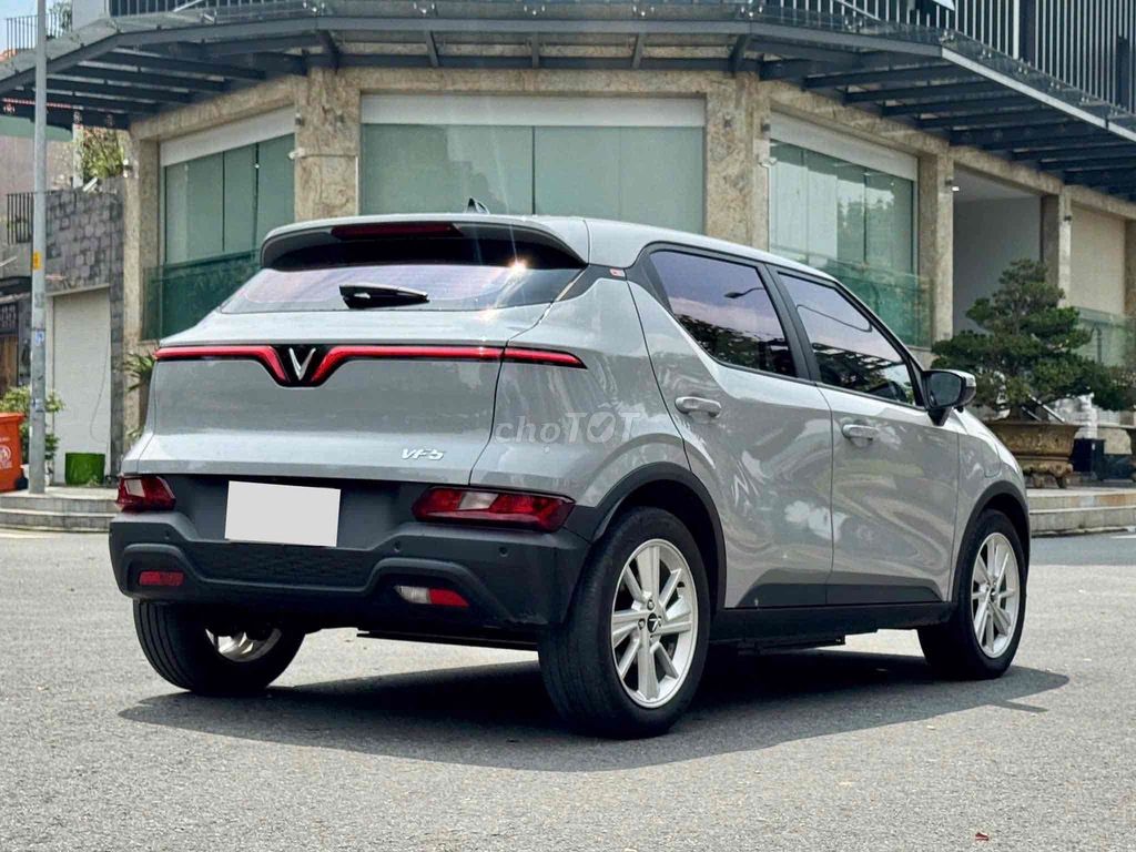 Vinfast VF5 2025 Xám. Mua bán Ô tô tại Huyện Bình Chánh Tp Hồ Chí Minh được đăng bởi Quốc Nhẫn hình 4