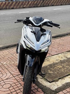 Vario 125. Mua bán Xe máy tại Thành phố Buôn Ma Thuột Đắk Lắk được đăng bởi Cửa Hàng Xe Máy 297 Nguyễn văn cừ