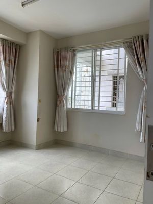 Cho thuê căn hộ 3PN lầu cao view sông nhà đẹp