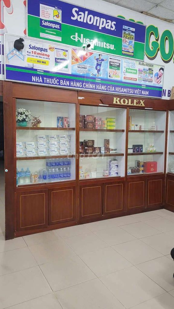 Kệ tủ gỗ trưng bày siêu đẹp. Mua bán Tủ, kệ gia đình tại Quận Tân Bình Tp Hồ Chí Minh được đăng bởi HƯNG LỘC PHÁT hình 1