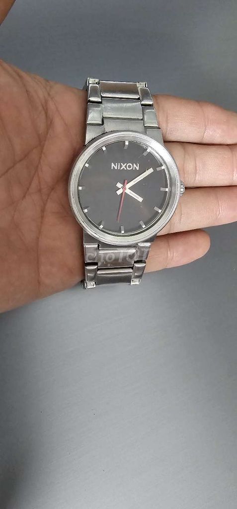 2 Đồng hồ NIXON