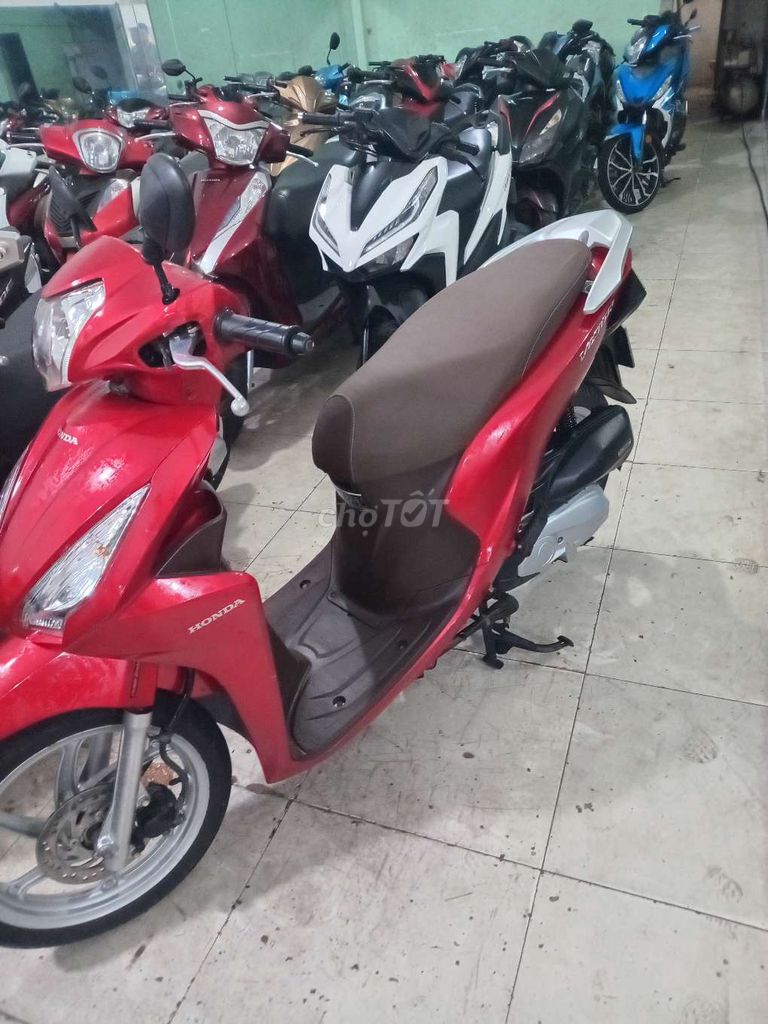 Honda Vision Đỏ. Mua bán Xe máy tại Quận Bình Tân Tp Hồ Chí Minh được đăng bởi Cường phát  hình 1