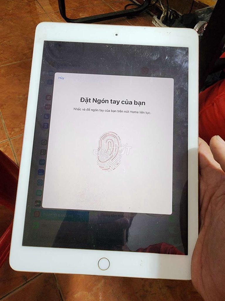 Apple iPad Air 2 16GB Vàng Đã sử dụng. Mua bán Máy tính bảng tại Quận Bình Thạnh Tp Hồ Chí Minh được đăng bởi tùng  hình 1