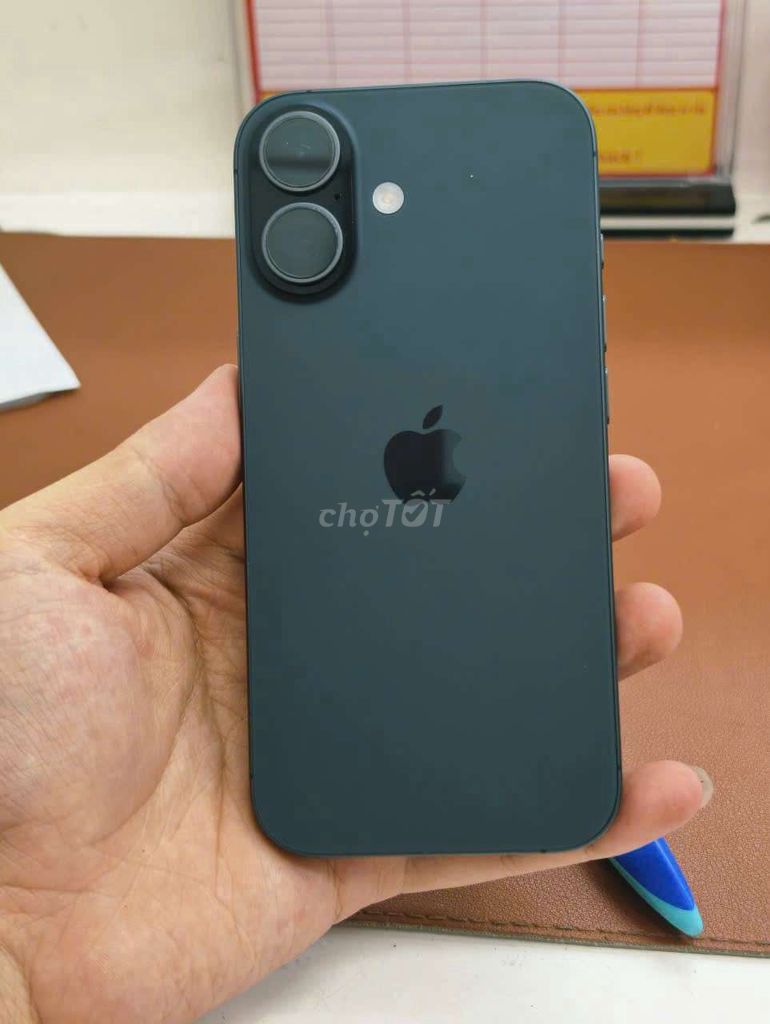 🍎IPHONE 17 256GB ĐEN ĐẸP NGUYÊN BẢN 99% P100👇. Mua bán Điện thoại tại Quận Hải An Hải Phòng được đăng bởi 98 Ngô Gia Tự Hoàng Dũng Mobile Ngã 3 Văn Cao hình 1