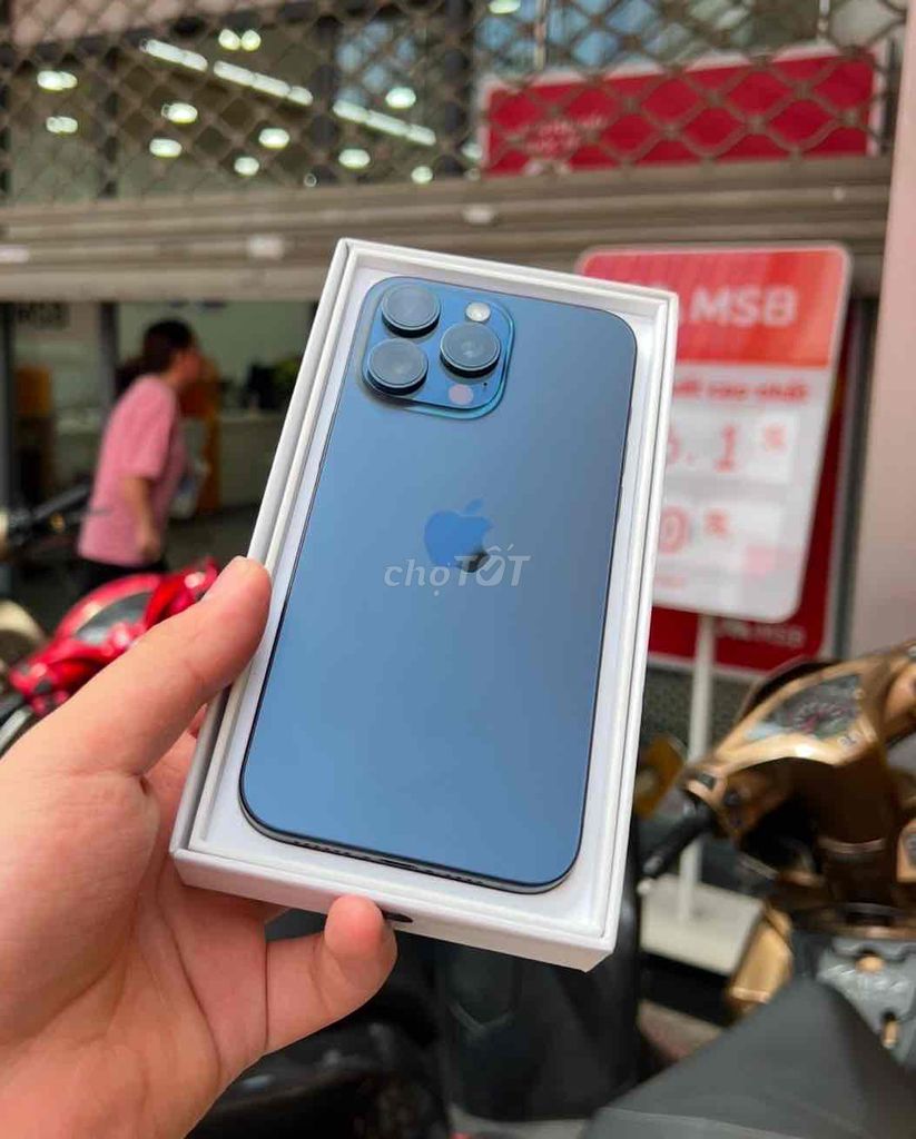 15 Pro 256 Blue QTế Mỹ Pin 100 Sạc 72 lần  20tr400