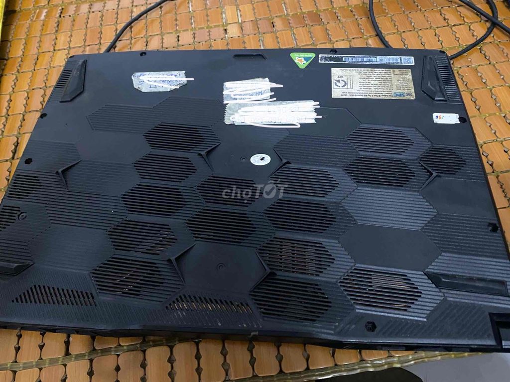 Laptop MSI Bravo 15