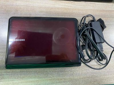 Laptop Samsung N218 Plus cũ, màu đỏ đen. Mua bán Laptop tại Quận Long Biên Hà Nội được đăng bởi Hoàng Nguyễn