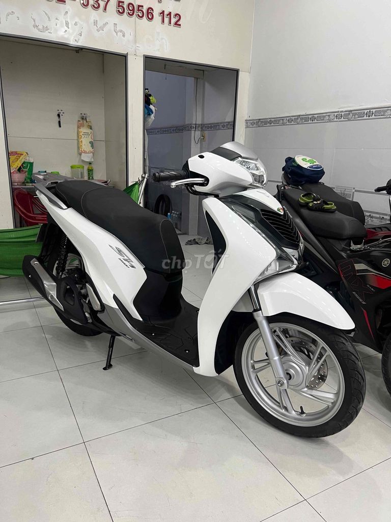 Honda SH 150 ABS 2019 Trắng. Mua bán Xe máy tại Huyện Trảng Bom Đồng Nai được đăng bởi cửa hàng xe máy Trần Sơn  hình 4