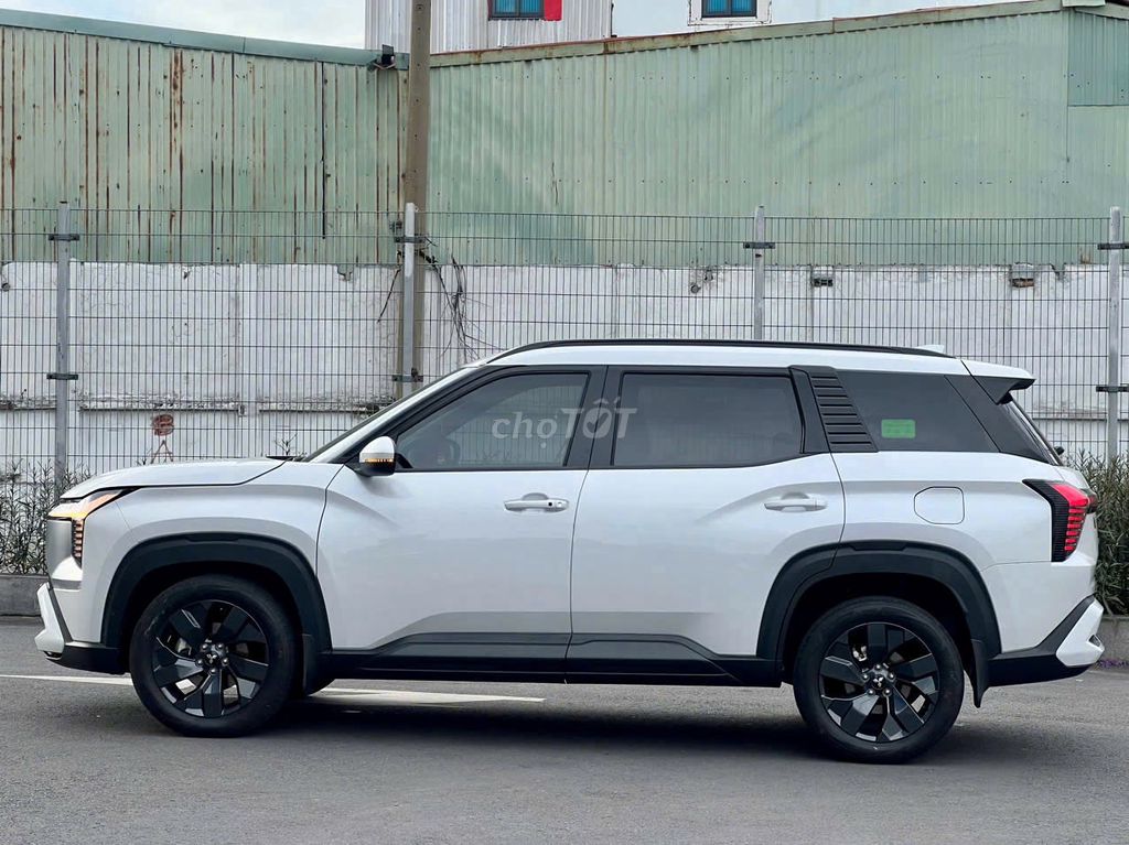Mitsubishi Destinator Premium 2026 Белый 11 700 км