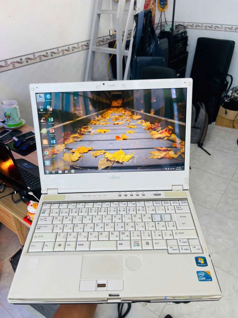 Laptop Nhật Siêu Bền - Màu Trắng Đẹp