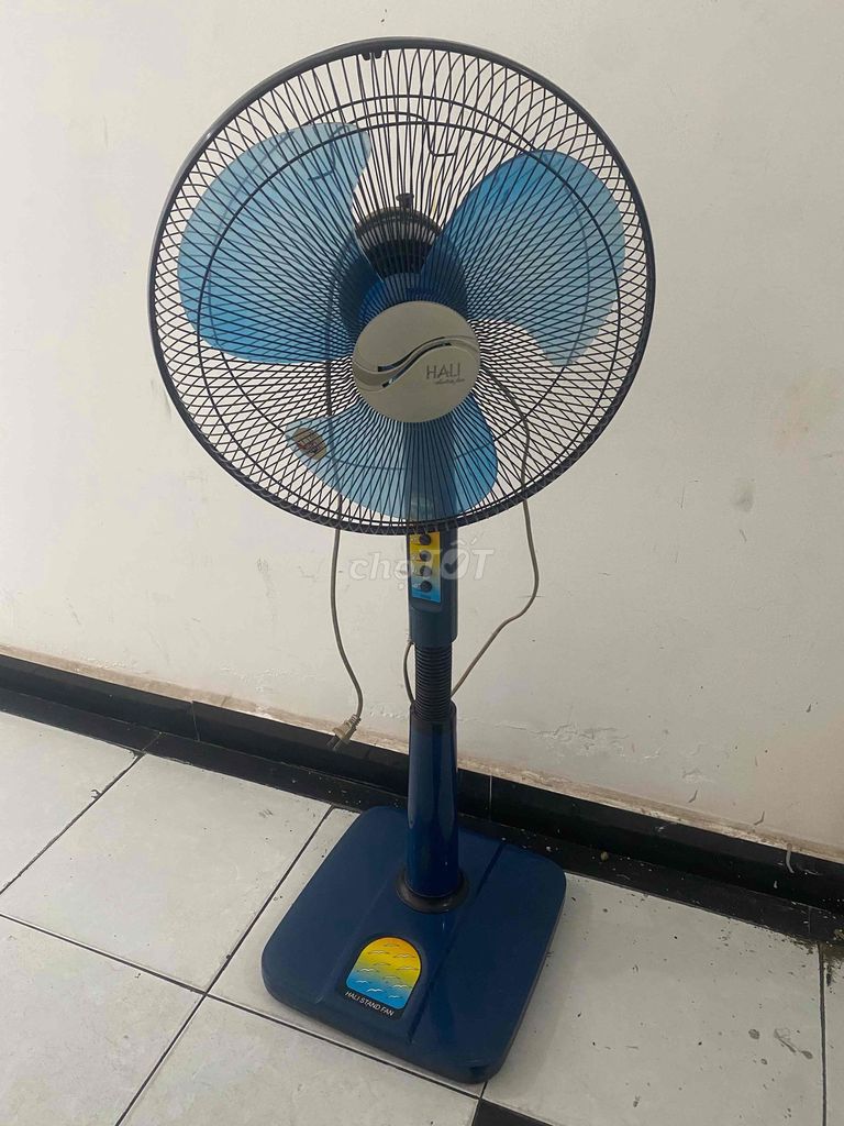 Quạt đứng Hali Xanh dương. Mua bán Quạt tại Huyện Bình Chánh Tp Hồ Chí Minh được đăng bởi  MinhDuc hình 1