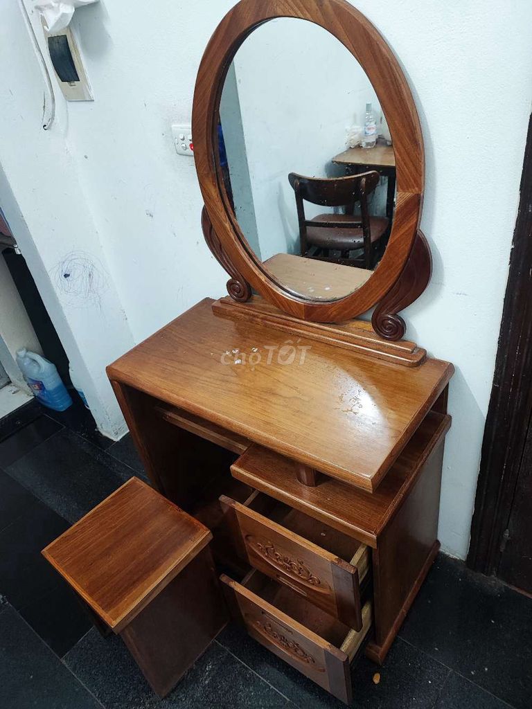 Bàn trang điểm Gỗ xoan đào . Mua bán Bàn ghế tại Quận Ba Đình Hà Nội được đăng bởi Quỳnh Hương  hình 1