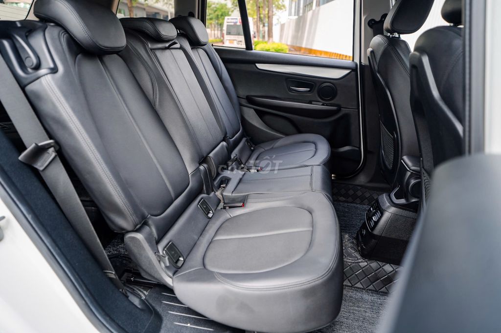 BMW 218i Sản xuất 2016. Mua bán Ô tô tại Quận Cầu Giấy Hà Nội được đăng bởi Quân Q Auto hình 17