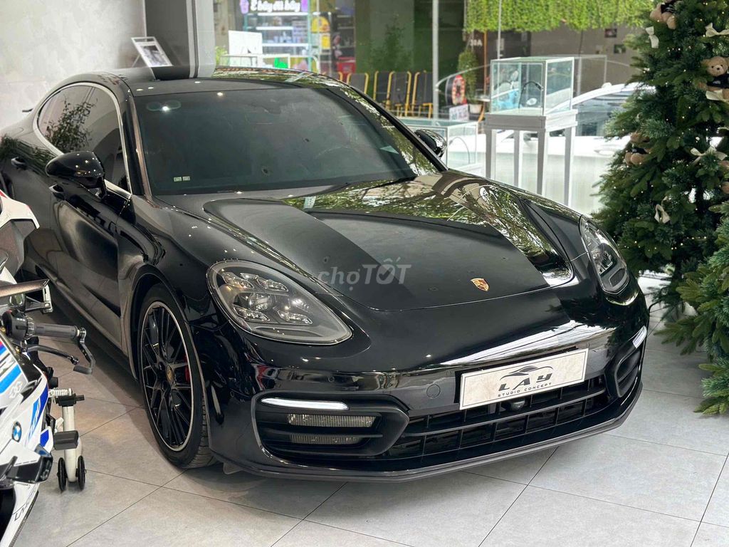 Porsche Panamera 2018 - 81000 km