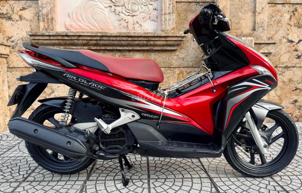 Airblade Fi 2013 xe zin nguyên bản 9 chủ cực đẹp. Mua bán Xe máy tại Quận 11 Tp Hồ Chí Minh được đăng bởi Thiên Phúc hình 5