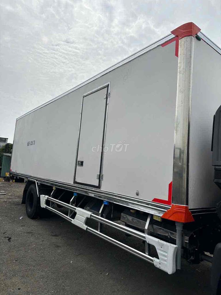 HINO FG 2021 .Tải 7.4T . Thùng 8.6 x 2.35x 2.3m Th. Mua bán Xe tải, xe ben tại Huyện Bình Chánh Tp Hồ Chí Minh được đăng bởi Bãi Xe Ô tô Cường Phát hình 15