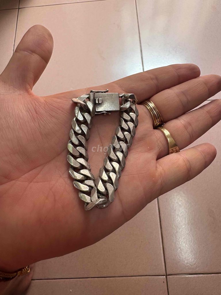 bán trang sức bạc nam lắc đeo tay. Mua bán Phụ kiện thời trang khác tại Thành phố Thủ Đức Tp Hồ Chí Minh được đăng bởi mua hang tiền triệu xin đừng tiếc 1 cuộc gọi ạ  hình 1