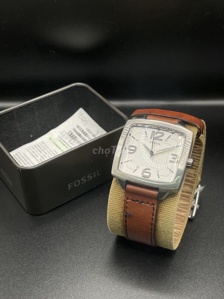 Đồng hồ Fossil dây canvas phối da bản to