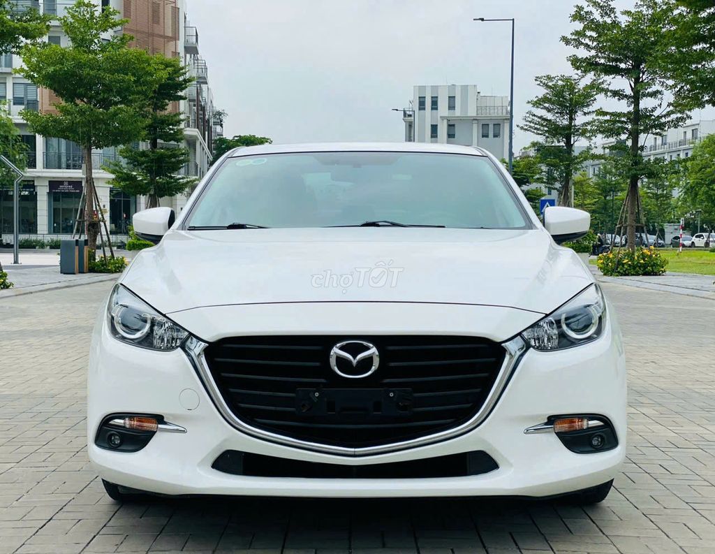 Mazda 3 2019 1.5 facelip tên tư nhân sử dụng