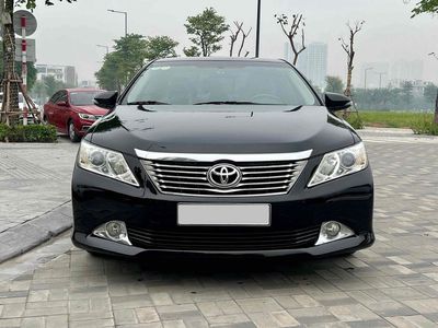Toyota Camry 2013 2.0E. Mua bán Ô tô tại Quận Hoàng Mai Hà Nội được đăng bởi Tuan Trinh 