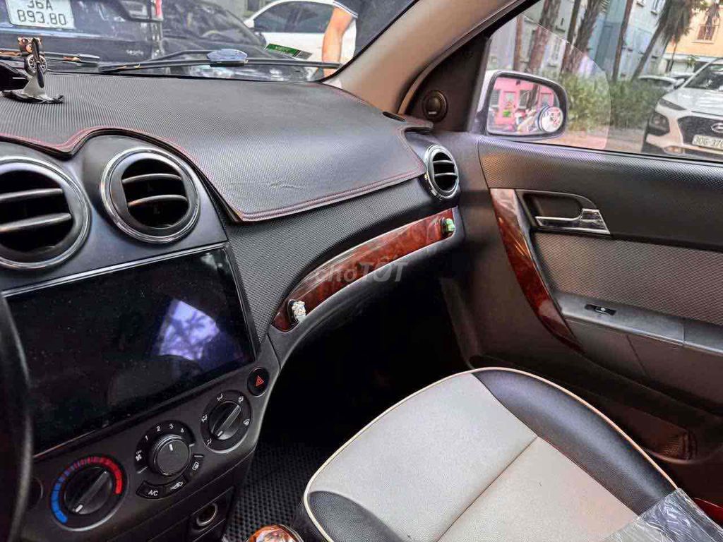 Daewoo GentraX 2009 SX 1.2 AT - 12 km. Mua bán Ô tô tại Huyện Sóc Sơn Hà Nội được đăng bởi Doãn anh Tuấn hình 4