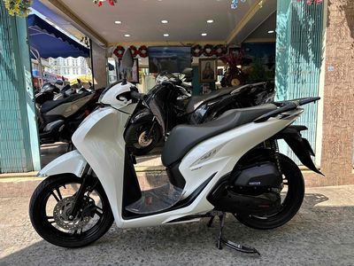 SH 150i ABS + HSTC 2021 Trắng BSTP Chính Chủ