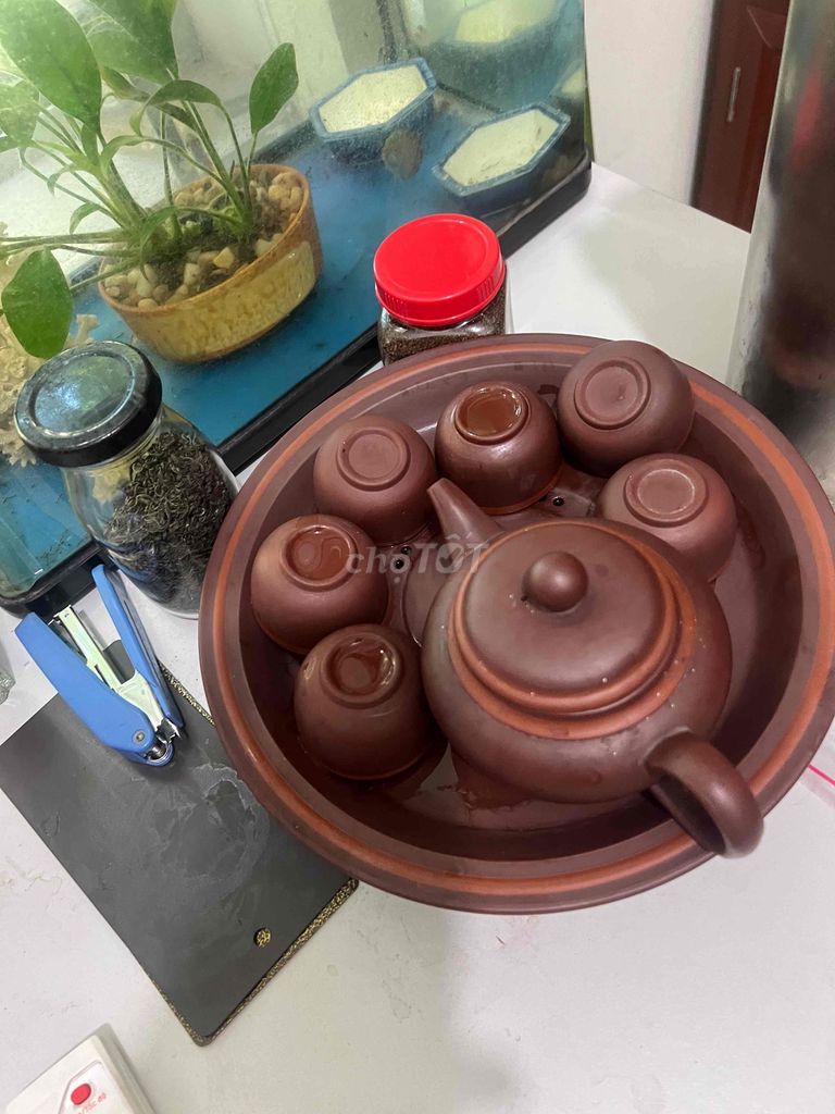 Bộ ấm trà Bát Tràng Gốm sứ Nâu Đời đầu. Mua bán Nội thất, đồ gia dụng khác tại Huyện An Dương Hải Phòng được đăng bởi Hùng hình 1