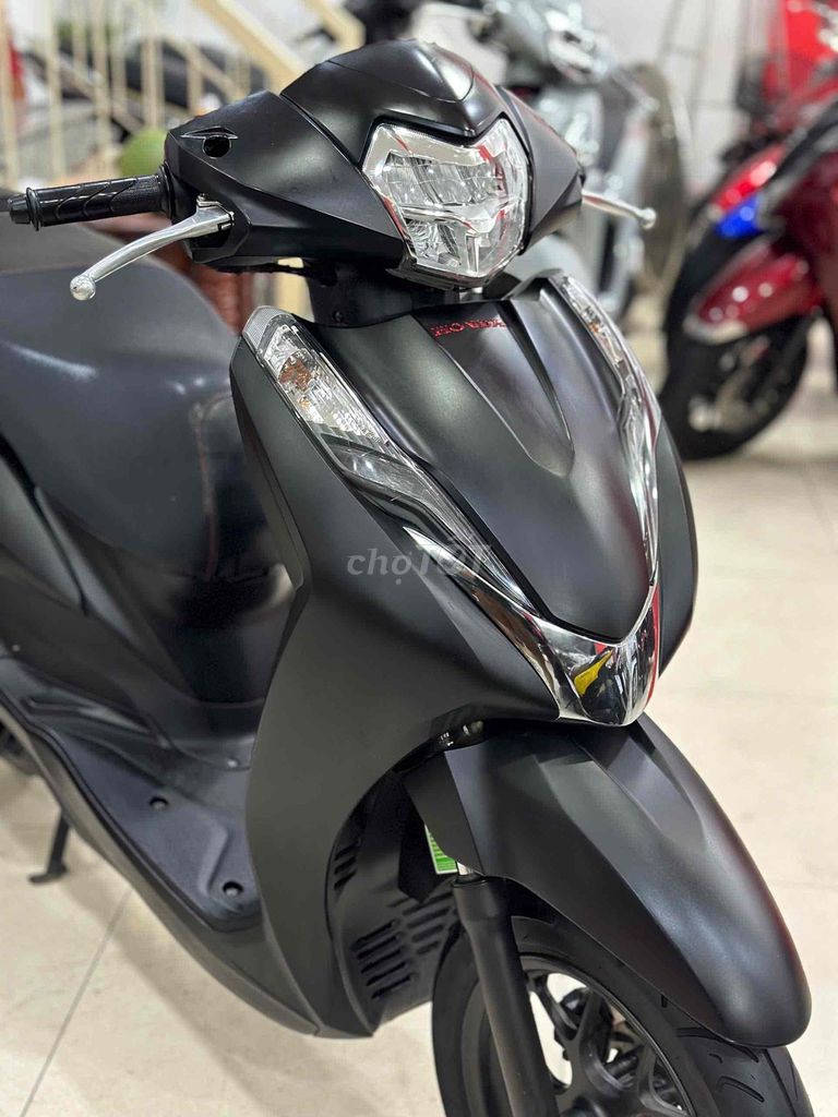 Honda Lead 2020 Khoá Makey Đen nhám 18000 km. Mua bán Xe máy tại Quận 6 Tp Hồ Chí Minh được đăng bởi Cửa Hàng Xe Máy Hoà Bùi hình 4