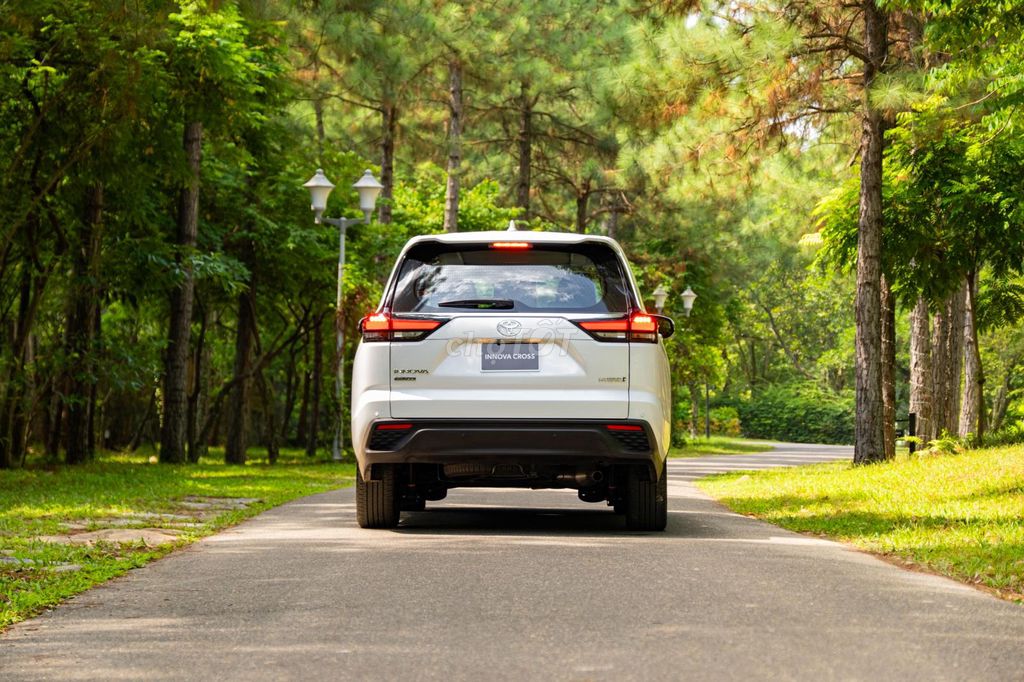 Toyota Innova Cross 2025. Mua bán Ô tô tại Thành phố Thủ Đức Tp Hồ Chí Minh được đăng bởi Toyota Đông Sài Gòn  hình 7