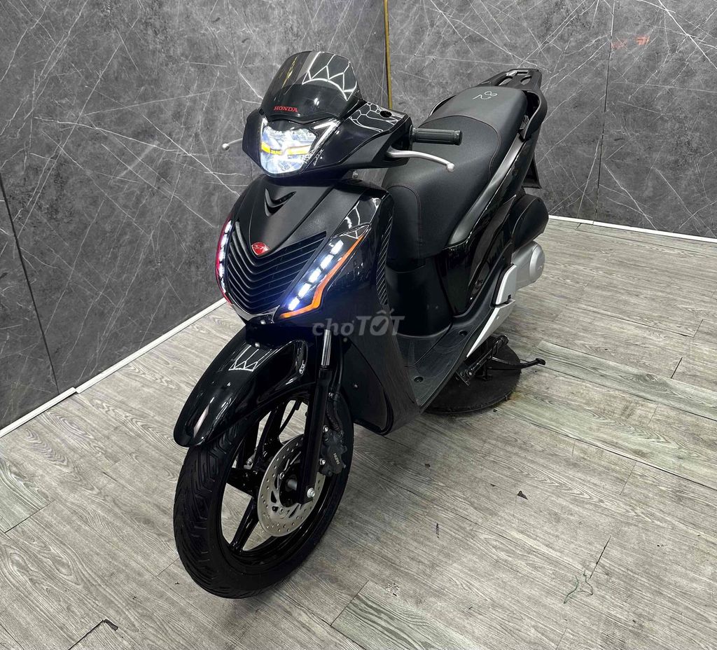 SH Ý 2012 150i ĐỦ ĐỒ CHƠI. Mua bán Xe máy tại Quận Tân Phú Tp Hồ Chí Minh được đăng bởi  Võ SH318 hình 3