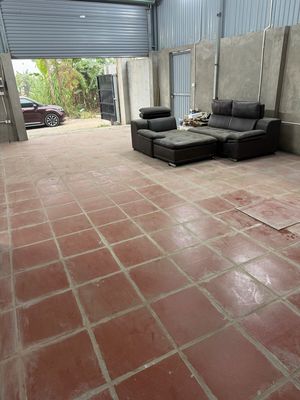 Cho Thuê kho 100m2 tại cổng trường cấp 2 Vĩnh Quỳnh có điện 3 pha