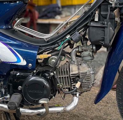 Cục máy wave lốc đen zin đầu chưa rớt. Mua bán Phụ tùng xe tại Quận 12 Tp Hồ Chí Minh được đăng bởi NF110