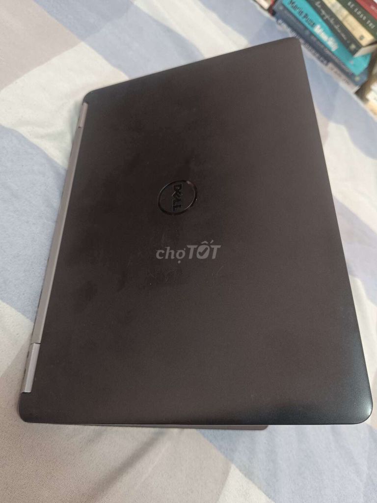 Dell Latitude E5270 i5-6300U 8GB Đen. Mua bán Laptop tại Quận Tân Bình Tp Hồ Chí Minh được đăng bởi Thùy Nguyễn hình 1