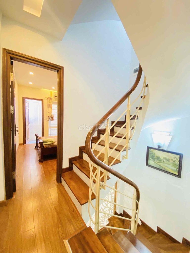 Ngõ 342 Khương Đình; 35m x 5 tầng, 4 ngủ, gần ô tô
