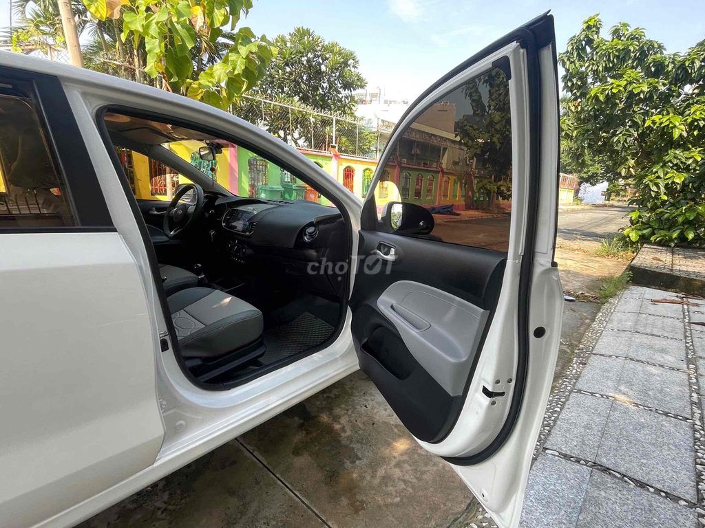 Kia Soluto 2019 MT - 81000 km. Mua bán Ô tô tại Quận 12 Tp Hồ Chí Minh được đăng bởi Salon Ô tô Hoàng Minh Phát hình 10