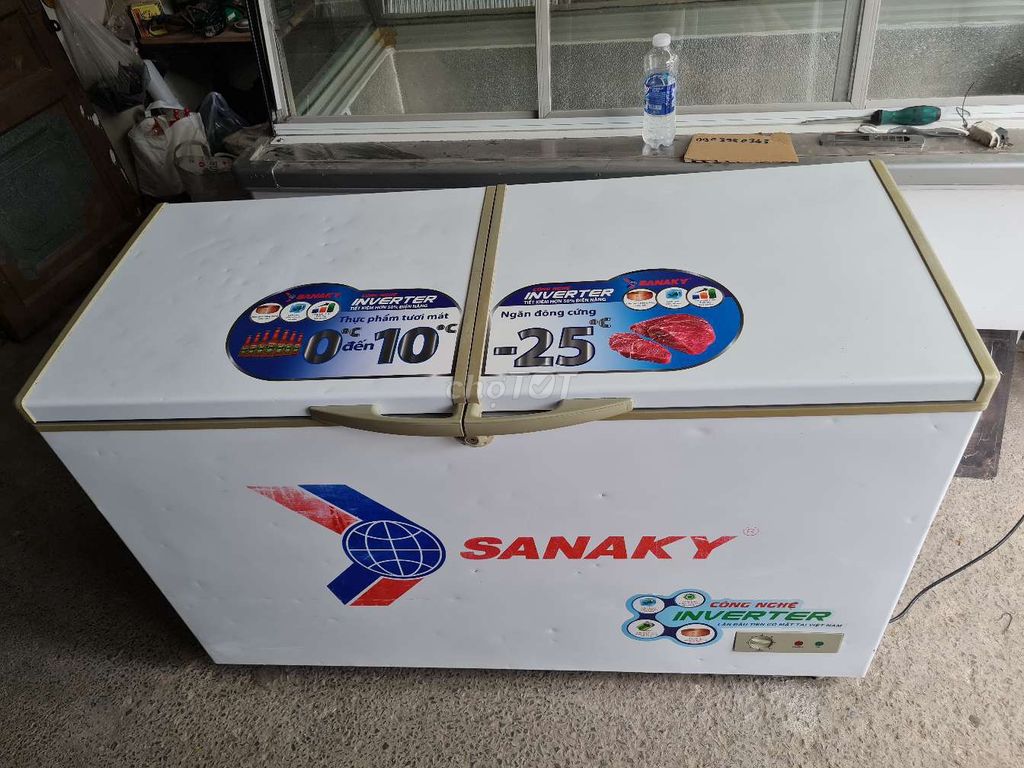 Tủ đông suốt sanaky 400L