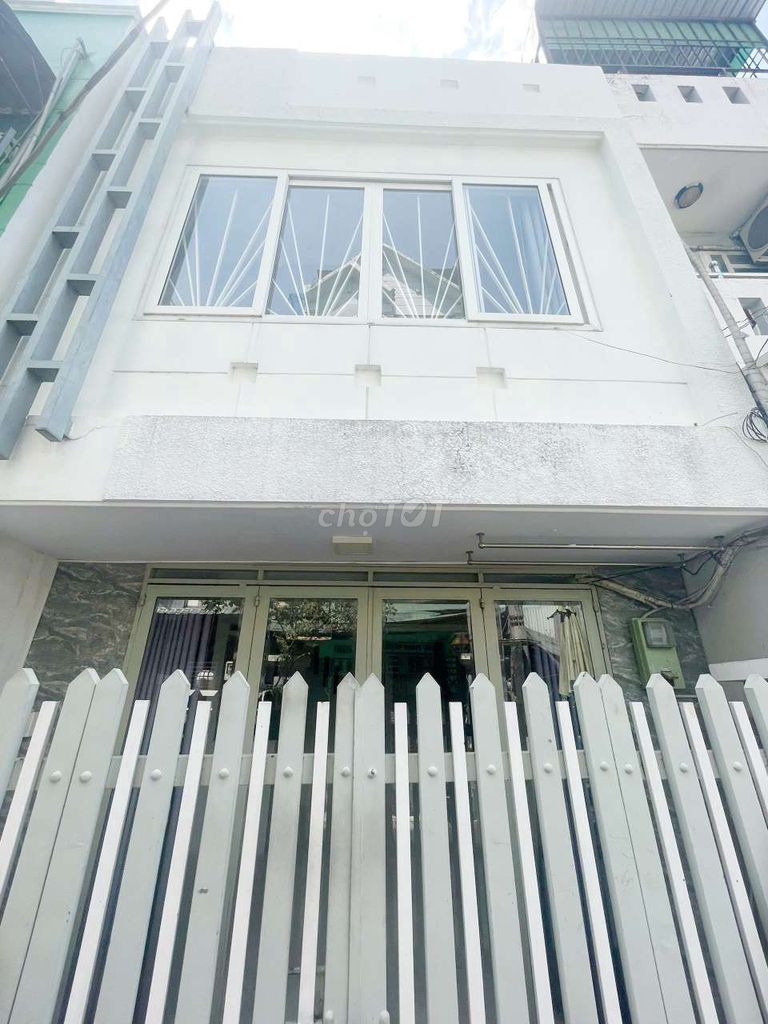 🇻🇳🇻🇳 Bán nhà đẹp 2 tầng gần Phú Mỹ Hưng - DTSD 60M2 - Giá 3,3 TỶ