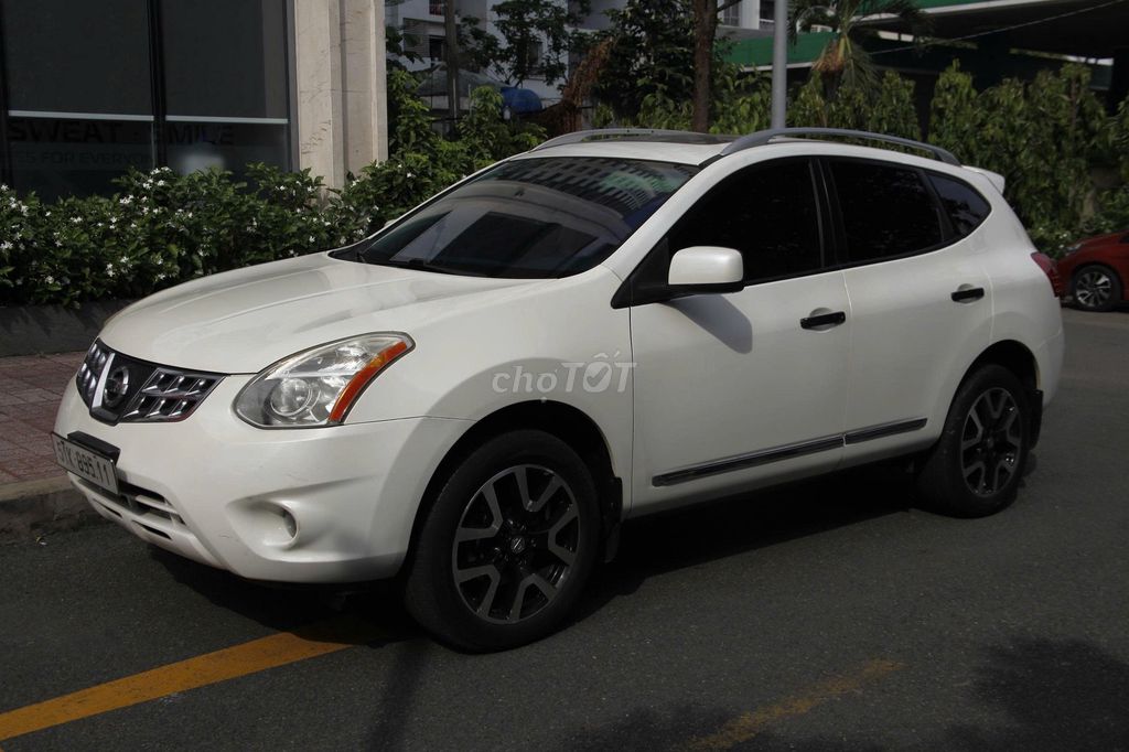 Ниссан Роуг SL AWD 2010 Белый американец
