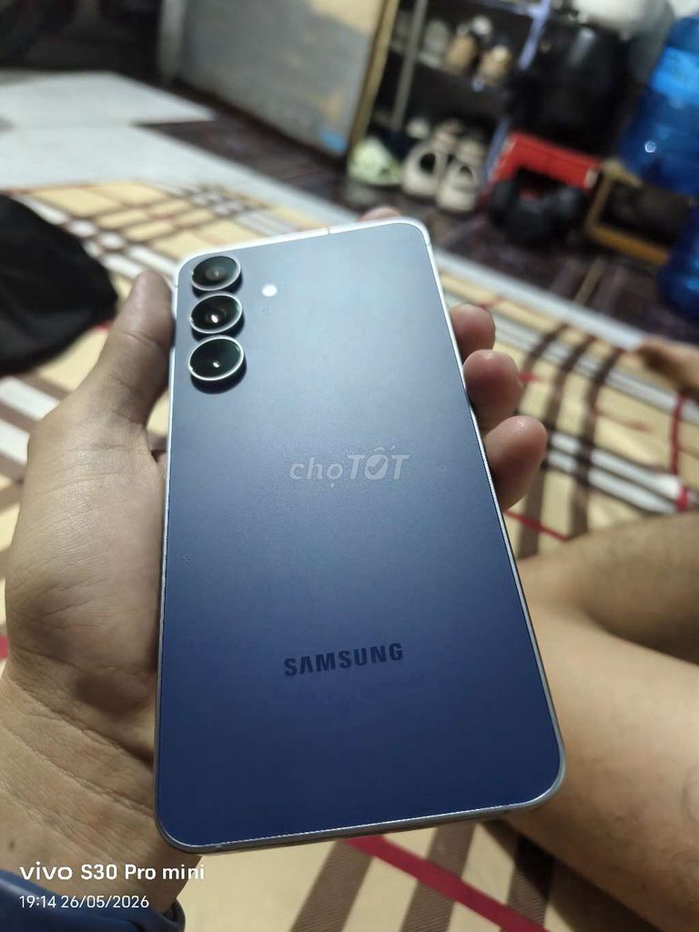 Samsung S25FE 256GB xanh navy zin đẹp 99% có gl. Mua bán Điện thoại tại Quận 12 Tp Hồ Chí Minh được đăng bởi Tuấn Anh hình 1