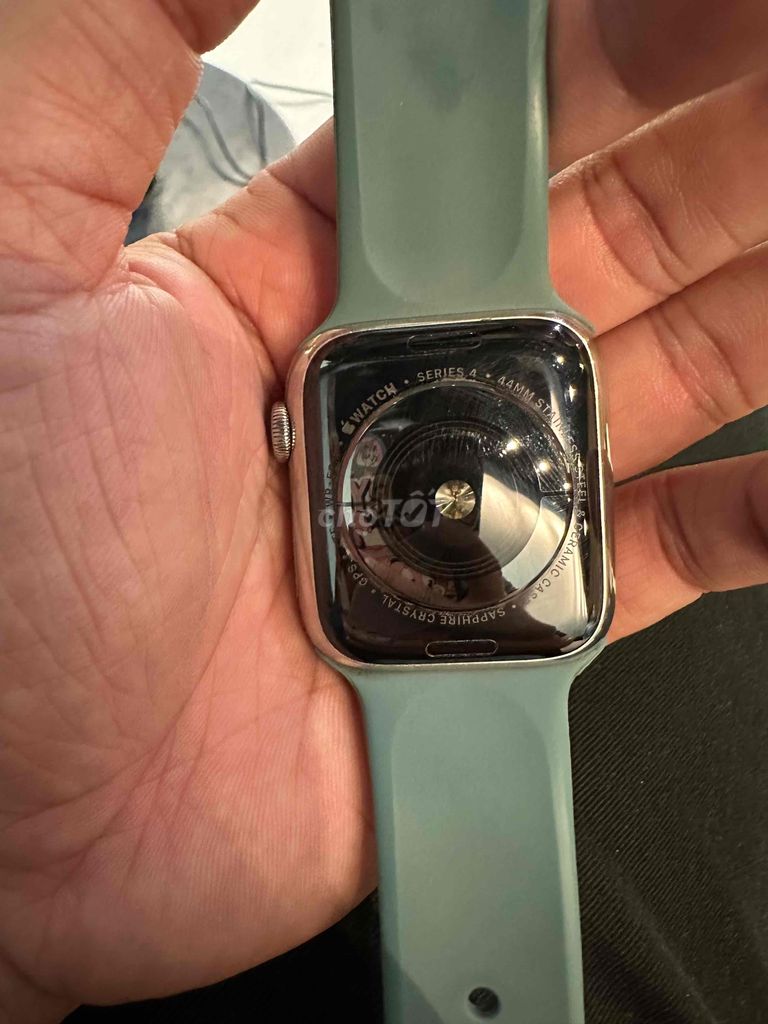 Cần bán apple watch s4 thép lte 44mm