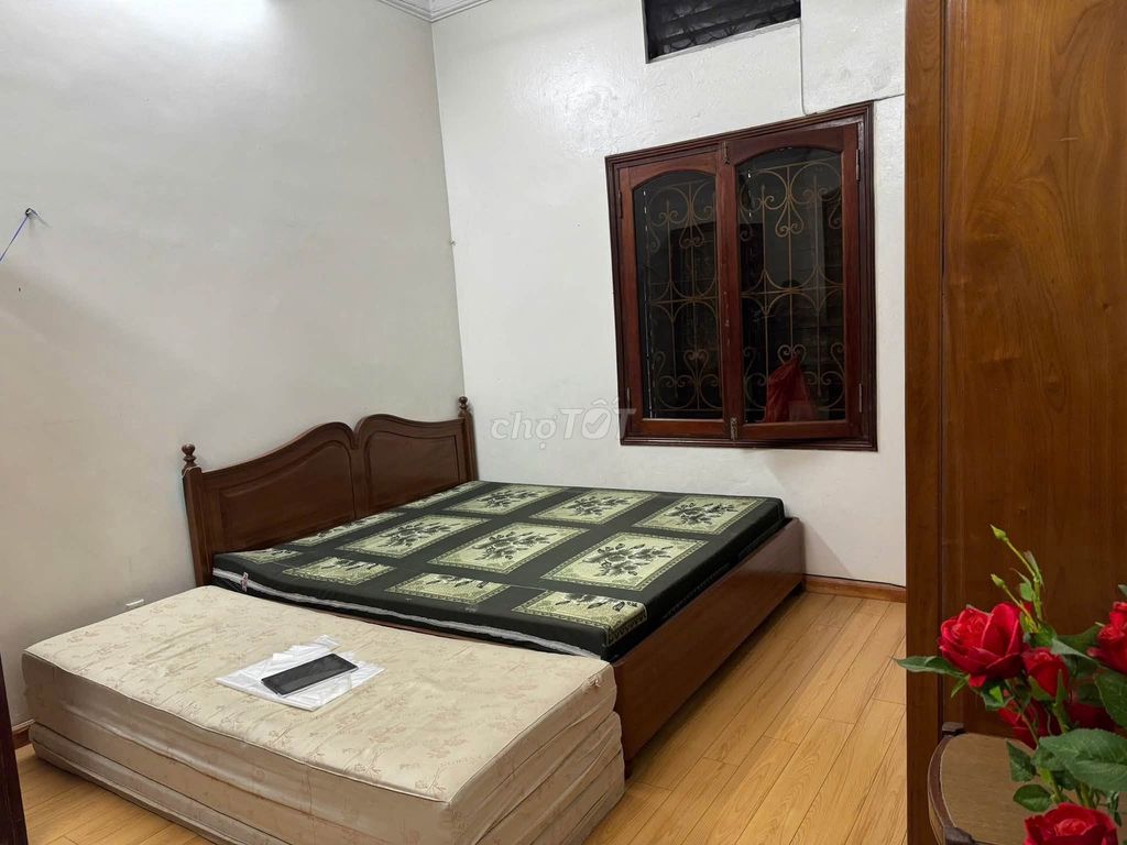 Дом целиком 45м² х 4 этажа в переулке 10 Lang Ha - Донгда